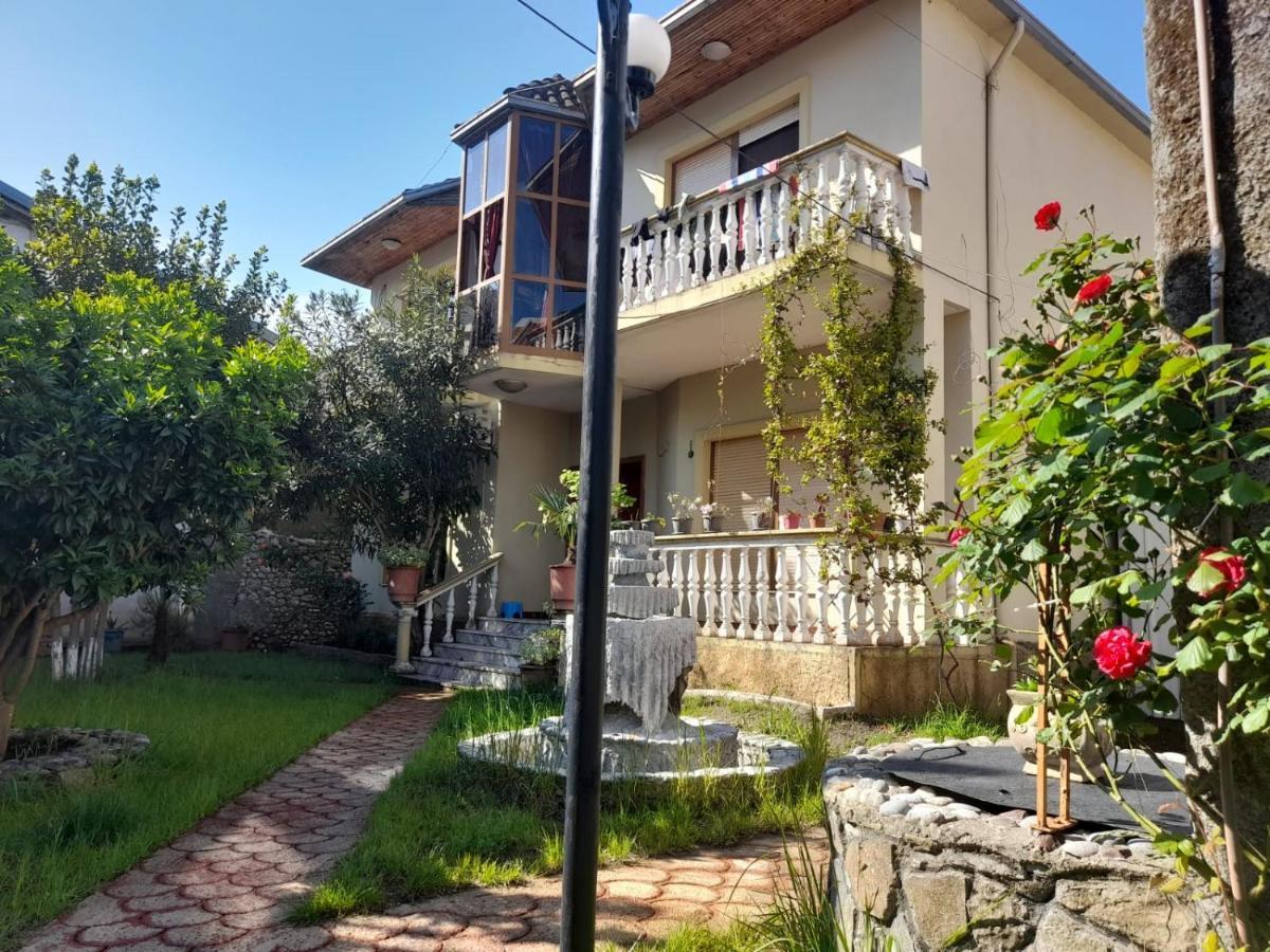 Gather Inn Guest House Szkodra Zewnętrze zdjęcie